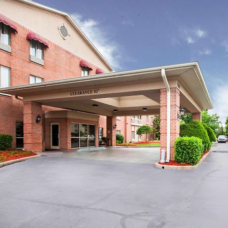 Quality Inn & Suites Germantown North Extérieur photo